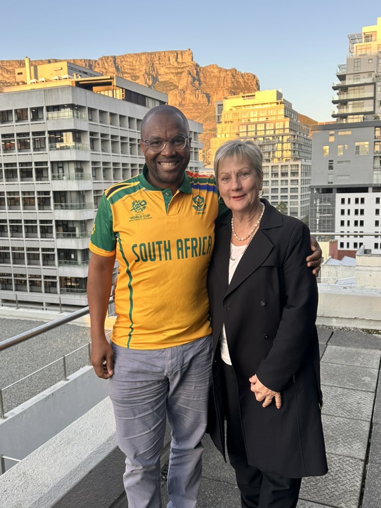 Handover report from former <a href="/WCGovCas/">Western Cape Government Cultural Affairs & Sport</a> Provincial Minister <a href="/Anroux_Marais/">Anroux Marais</a> 🏏🏏🏏  and now Police Oversight and Community Safety Minister. 

We going to continue to collaborate to develop youth and youth in Sport.