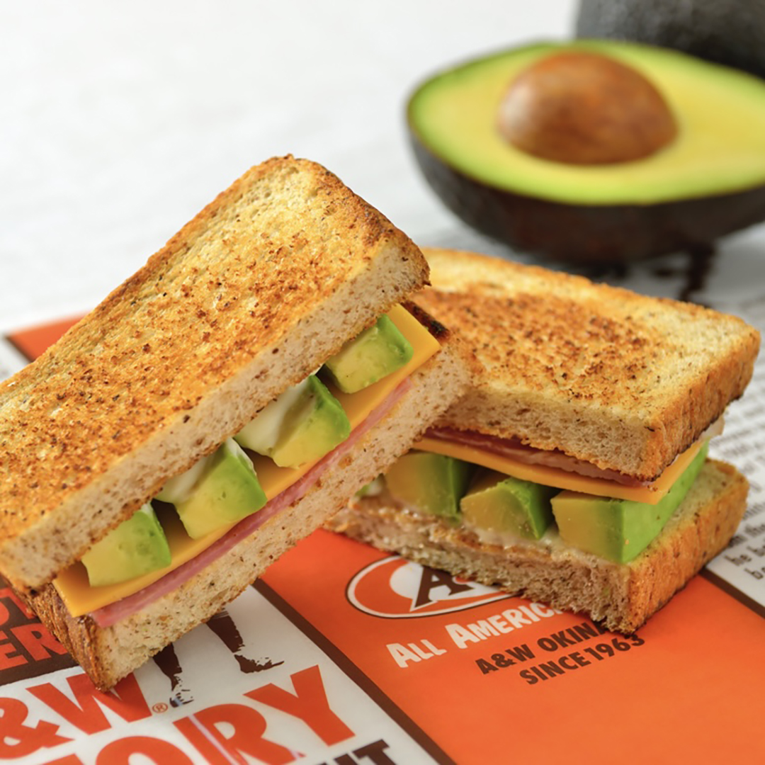 AW_Okinawa's tweet photo. アボカド好きのみなさんへ
ぜひ食べていただきたい🥑💭
プラザハウス店限定のABCサンド🥪✨
↓Plus Cafe限定メニュー✨↓
https://t.co/DMpRpXyk0c
#エンダー #エイアンドダブリュ #aandw #PlusCafe
#アボカド大好き