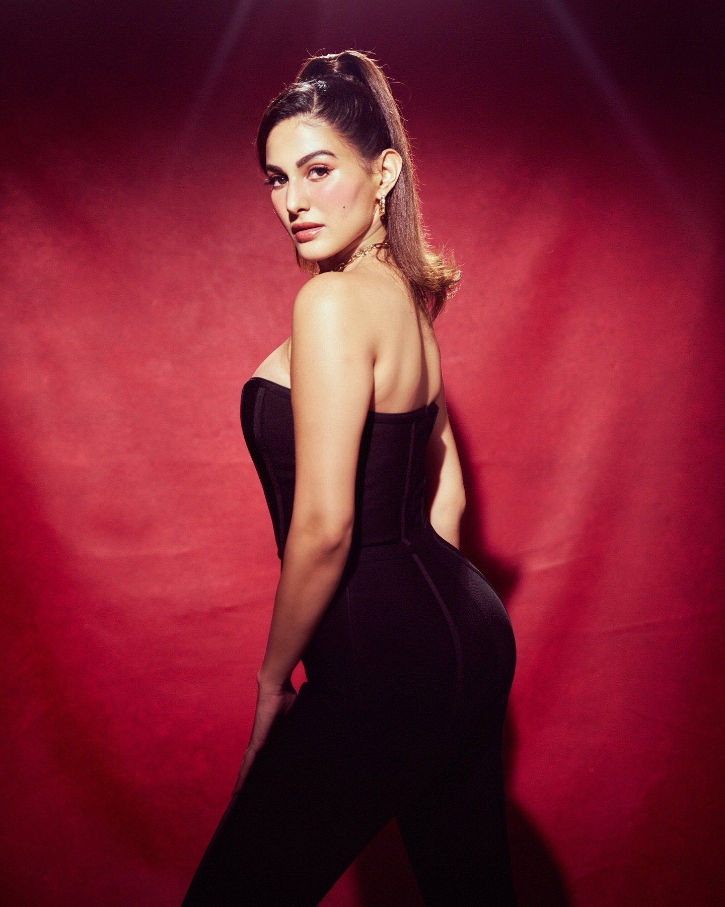 GRD4nq2aEAA-QNE?format=jpg&name=large