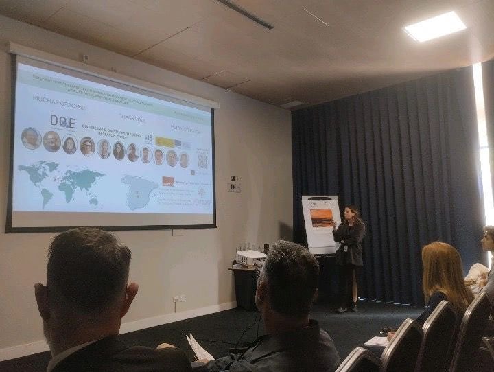 DOELabCR_TO's tweet photo. @saritaita92 was presenting the data about adipose tissue proteomics analysis  #ICAP2024 https://t.co/xoxUwoObGG