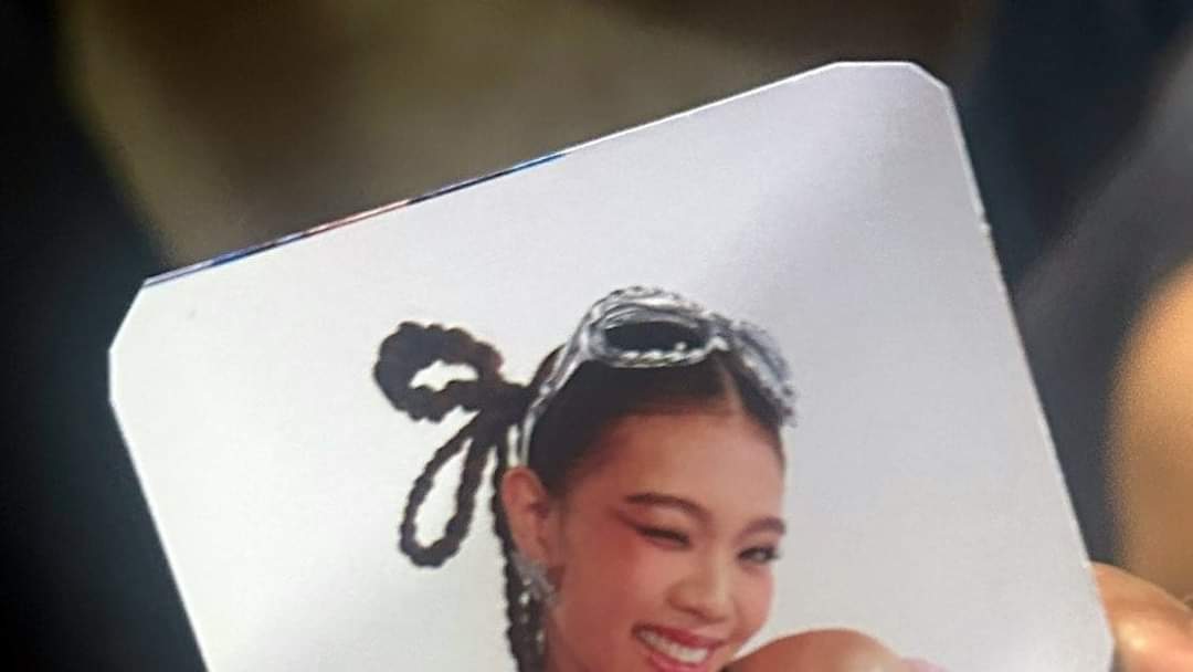 berriebubbles's tweet photo. @StarMusicPH stop milking Blooms for their money. We know you're making a good profit from BINI.

The cheapest corner puncher is literally 33 pesos plus may free shipping pa sa Shopee.

You can't keep milking Blooms for their money and you can't keep using BINI as cash cows. https://t.co/C8aNmuivZB