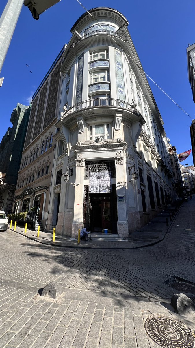 Early Modern Ottoman Studies Conference II has started with Şevket Pamuk's keynote speech <a href="/EMOSConference/">EMOS Conference</a>