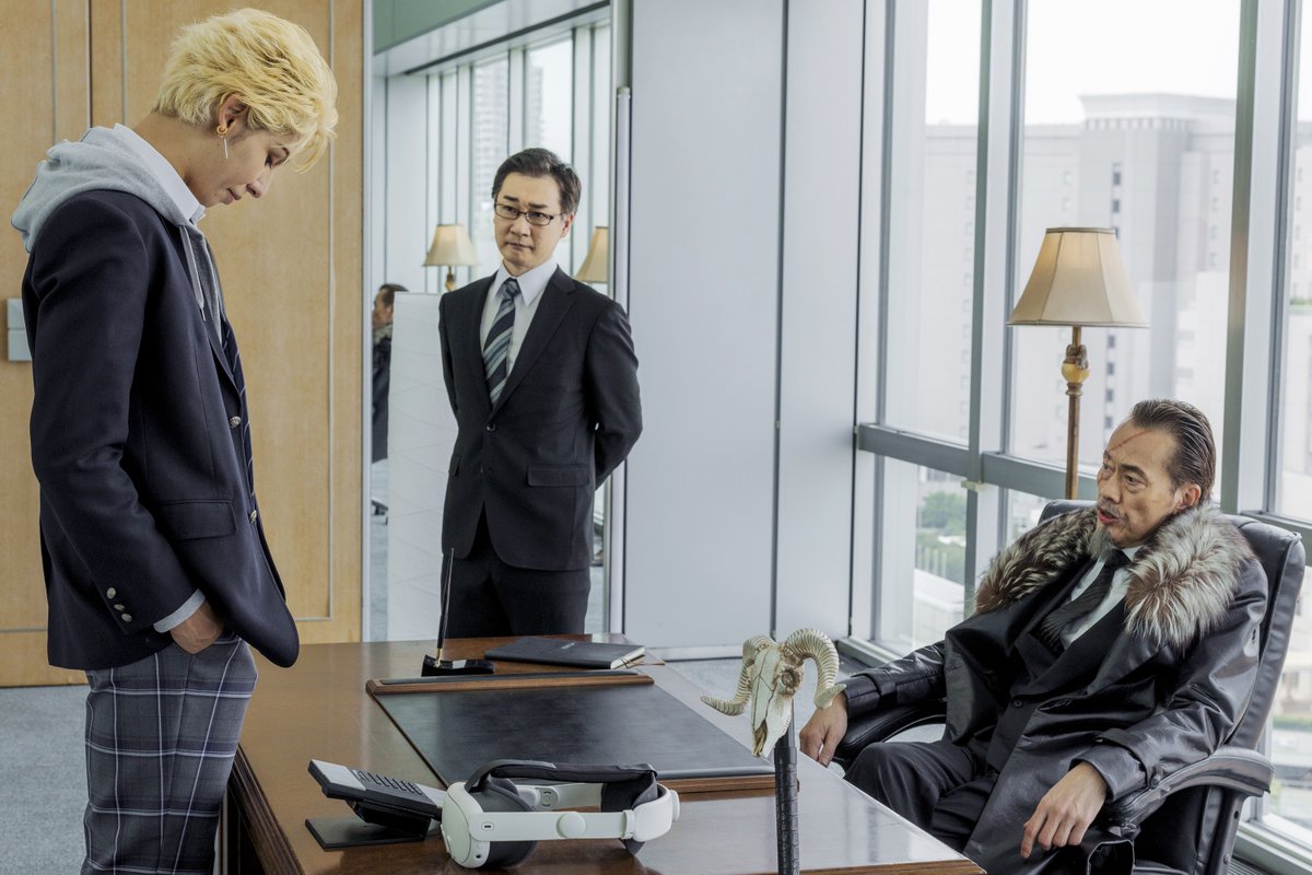 oricon's tweet photo. Snow Manラウールら
個性派キャラが和気あいあい

映画『赤羽骨子のボディガード』
幕間映像＆新場面写真公開💥

【動画あり】
壮絶バトルからのプロポーズ⁉️
https://t.co/aks07lQK0f

ラウール、出口夏希、奥平大兼、髙橋ひかる
遠藤憲一、土屋太鳳

#SnowMan #ラウール #赤羽骨子のボディガード https://t.co/Nd2N8TwpHT