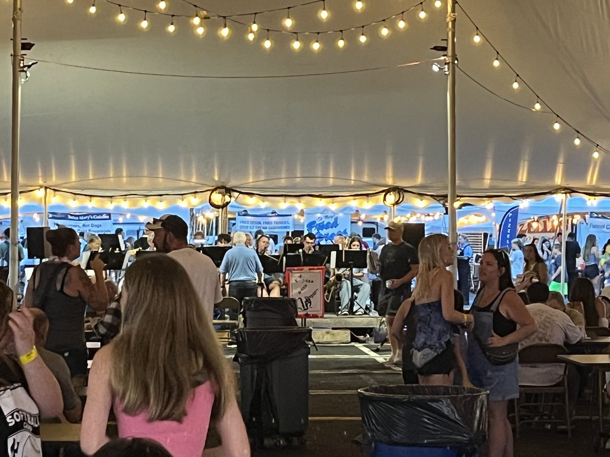 frank_dibari's tweet photo. Sitting in with the VFW Jazz Band at the St Mary’s Great Fair in Middletown NJ. https://t.co/1Vibu8KdkU