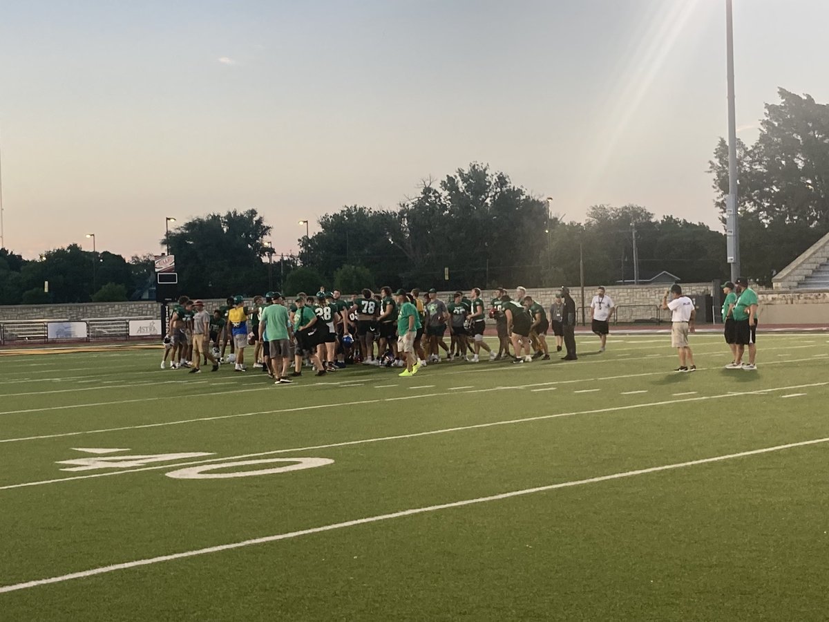 Coach Teeter tweet media