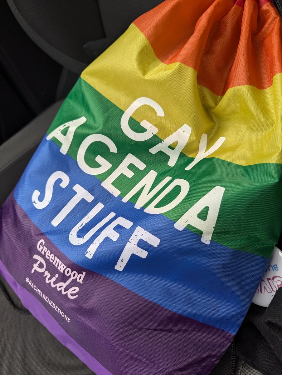 JustLemmeAtom's tweet photo. My bag of chargers. Cause you can't turn the world gay with a dead battery. https://t.co/swRzNtDQv8