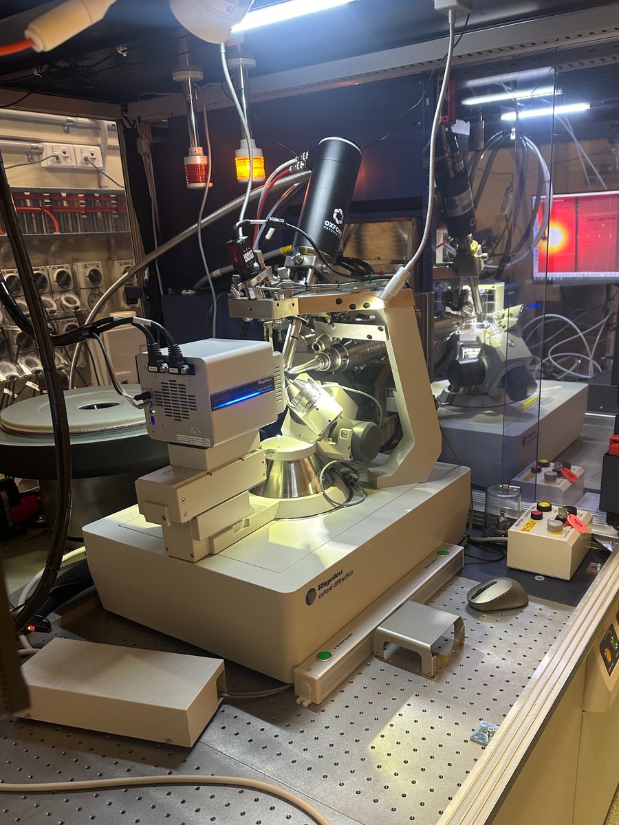 Exciting news from Sydney Analytical! We've officially launched our Synergy Single Crystal X-ray Diffractometer. 

This state-of-the-art equipment has the most powerful lab-based source in the world, roughly as intense as a second generation synchrotron.