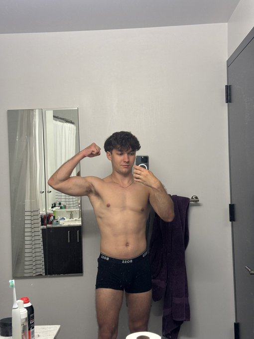 Good night;) say it back https://t.co/gHTRwhk3kz