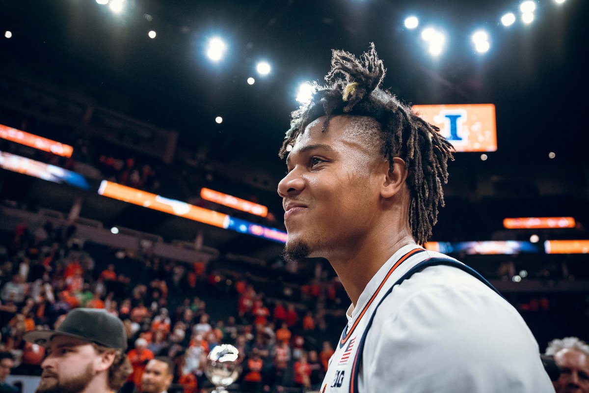 IlliniMBB's tweet photo. Feeling right at home at the Target Center.

#Illini | #EveryDayGuys | #RaisedByWolves https://t.co/F5nnx504ik