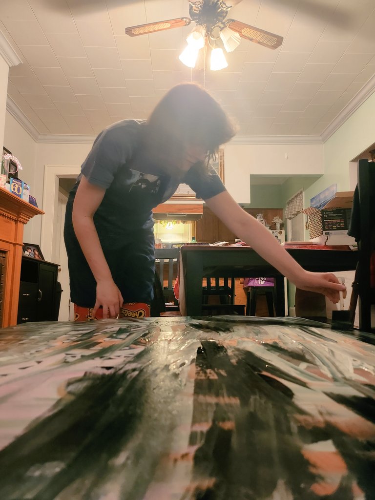 LocalBugCatcher's tweet photo. Art night with @PaperBag_Comic =V
#painting #nonbinarylesbian https://t.co/IetoYPCY0Z
