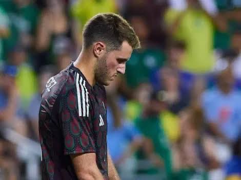 enoch_09's tweet photo. Al Chaquito como a muchos otros les queda muy grande la camiseta verde. Simple y sencillamente no están. https://t.co/dkfpRJPxjC