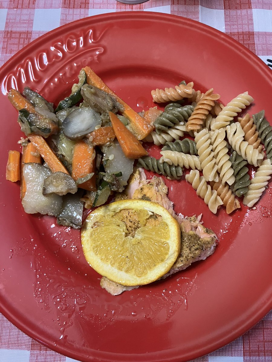 Julia_of_FL's tweet image. Subbed orange instead of lemon to bake with the salmon. It turned out pretty good 😊 
The FB marketplace sourced spiralizer (turns vegetable in to noodles!) was a flop so the search will continue…
Zucchini, carrot, and potato sautéed with garlic, butter and salt. #simpledinner