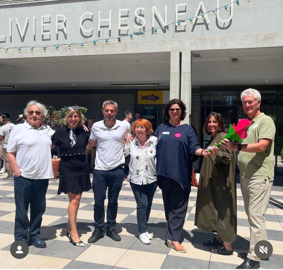 Ma # jeudiphoto c’est la passation, le symbole d’Initiative Nice CA notre magnifique association. 
4 past présidents dont Gérard Ruff, fondateur, sont venus soutenir le passage de flambeau aux 2 nouveaux co-présidents.
Et ça c’est la classe.