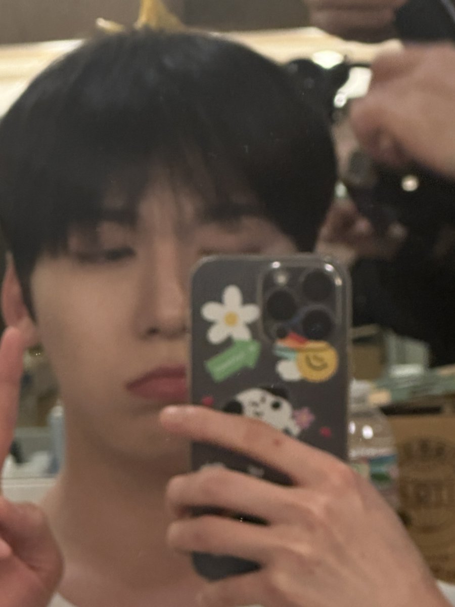official_ONEUS's tweet photo. [#시온]
해삐거니데이🩵💙🩵💙
생일 추카해 제일 긴 우리엉아~~
늘 잘 챙겨줘서 고맙고 매번 투덜거려서 미안😛
(하지만 앞으로도 투덜거릴 예정😛😛)
앞으로도 계속 장난치고 웃으면서 행복하게 보내자
사...사...사탕바구니🍬🍭🍬🍭 https://t.co/734oeAUdUh