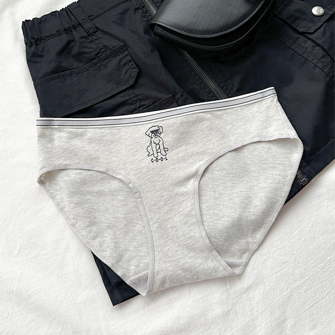 Paws down, just say YES to the puppy's wagging tail in delight!! 🐕🫶🏻

Cotton Hipster Panty 🐶 PT14160

#68Lingerie #Panty #Puppy