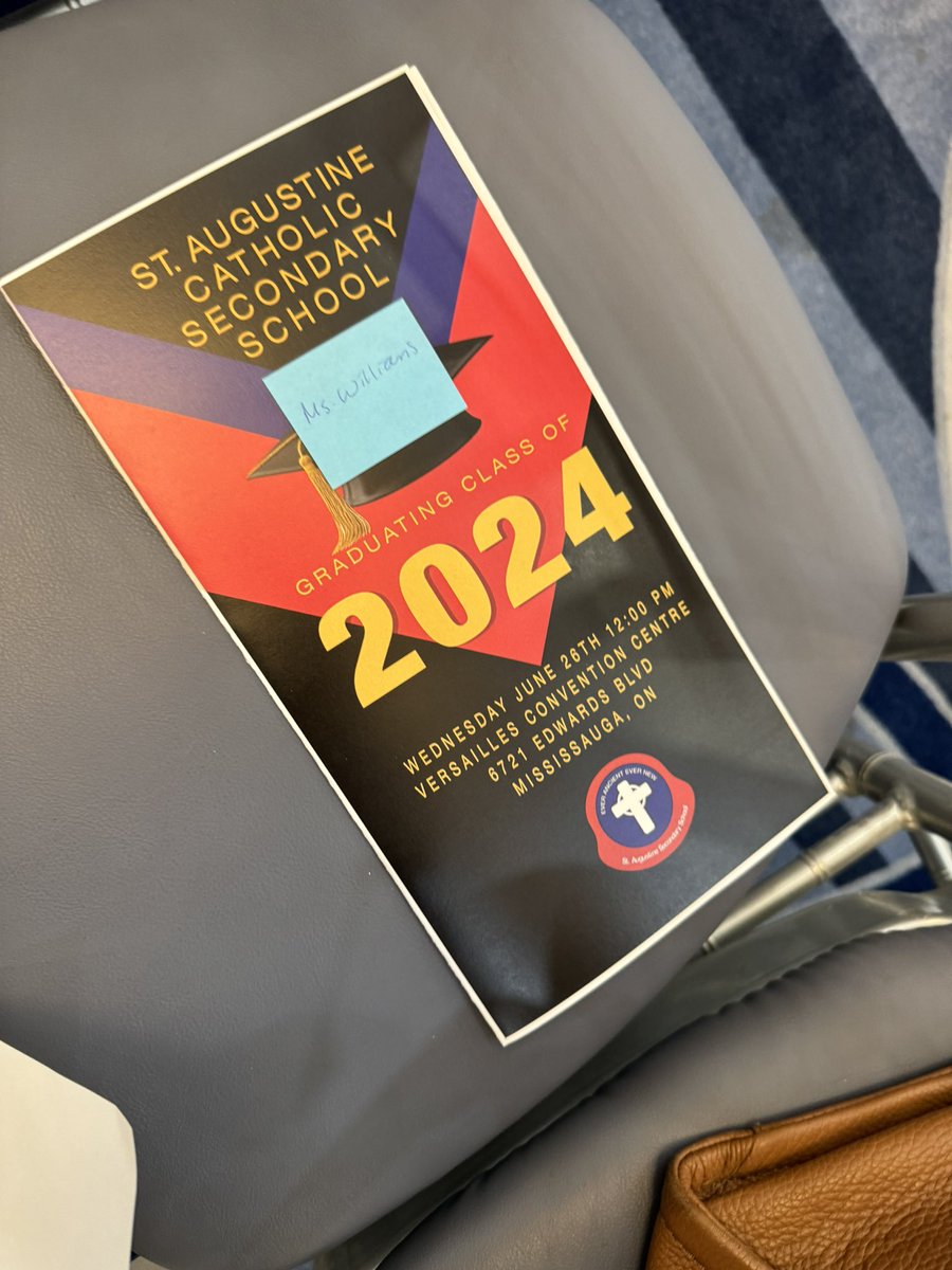 nadinewilliams's tweet photo. I had the honour of addressing &amp; reading to the #graduates of a @DPCDSBSchools school today. The school has been a great supporter of my work and culminating the yr in this manner was stellar. 2 students will receive Nadine Williams Pen Foundation Bursaries. #education #grad24 https://t.co/bqYZ8irKkB