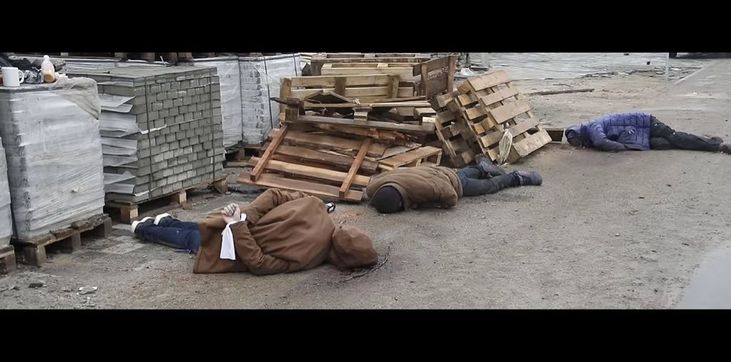 DrewPavlou's tweet photo. This photo was taken in Bucha where the Russian military executed Ukrainian civilians and dumped their corpses in the street

The anti-Ukraine cult on Twitter is utterly demonic and heartless https://t.co/P5TM29Uea9