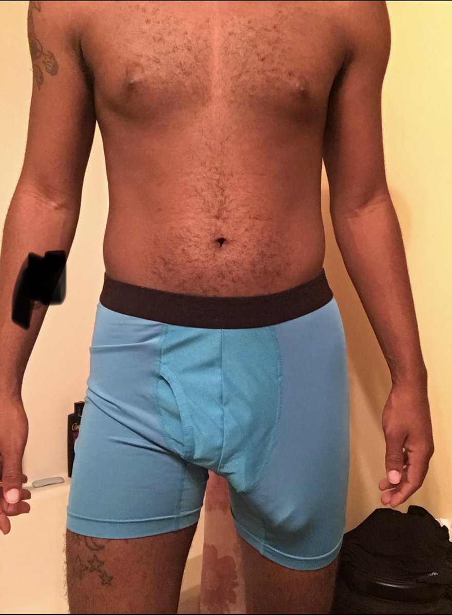 Ifuckthroats95's tweet photo. Come swallow my dick make that shidd wet🍆💦 https://t.co/hSyxzvPxzy