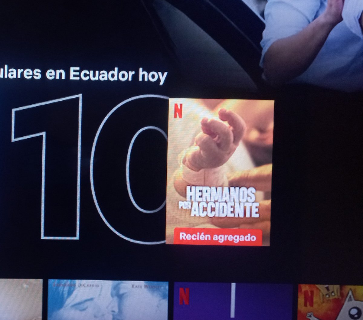 Estoy simplemente fascinada con este documental que acaba de salir en <a href="/NetflixLAT/">Netflix Latinoamérica</a> llamado 'Hermanos por accidente'. Reír, lloré. Simplemente la mejor historia periodística que he visto en años. La produjo <a href="/juangmercado/">Juan G. Mercado</a> con el apoyo de mi gran <a href="/LauraHincapie26/">Laura Hincapié</a>. Los admiro tanto.