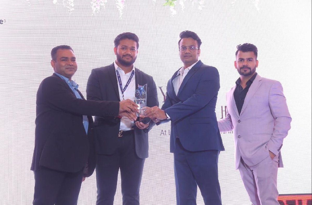 K Buyers Club (@kbuyersclub) on Twitter photo Thanks for Token of Appreciation by Galaxy Group Small achievements means alot.
<a href="/rajnishjain8/">Rajnish Jain</a>
#sawasdee18 #galaxygroup #kbuyersclub #achievement #dwarkadelhi #delhirealestate Thanks for Token of Appreciation by Galaxy Group Small achievements means alot.
<a href="/rajnishjain8/">Rajnish Jain</a>
#sawasdee18 #galaxygroup #kbuyersclub #achievement #dwarkadelhi #delhirealestate