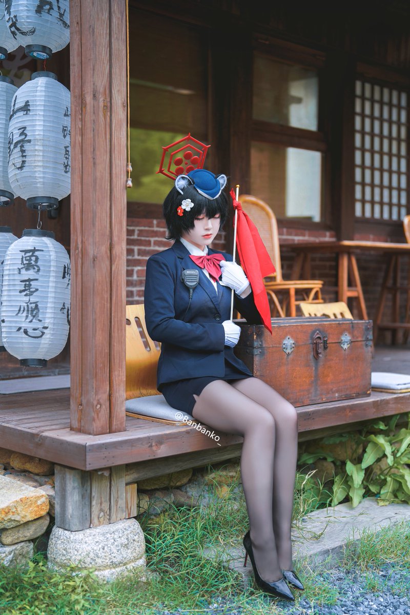 老师～这次椿来当导游了🚩

#ブルアカ #BlueArchive #蔚藍檔案 #春日椿 #ツバキ https://t.co/YBtcs62wZp
