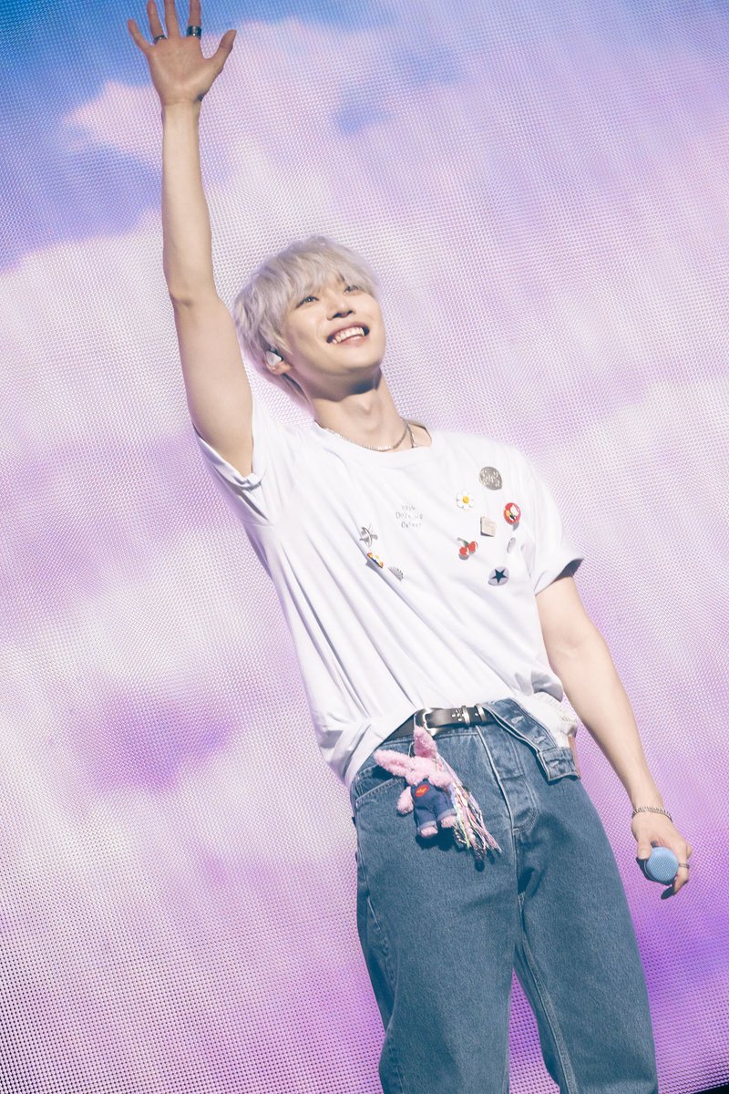 NCTsmtown's tweet photo. NCT 도영, 日 요코하마·오사카 단독 콘서트 3회 공연 전석 매진 성황!
일본 투어 성공적인 포문 열었다! 도영의 감성으로 물든 열도의 밤!
일본 드라마 OST ‘Cry’ 오늘 0시 음원 공개 화제!

https://t.co/YKLNXJ636y

#DOYOUNG #도영 #Dear_Youth
#DOYOUNG_Dear_Youth 
#DOYOUNG_Dear_Youth_JAPAN
#Cry #DOYOUNG_Cry 
#NCT #NCT127