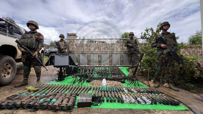 NantEiThandar's tweet photo. The #TNLA's force has been seized 24 of military council's camps in within 2 days as continuation battle of #1027Mission in northern #Shan state. Was captured 17 soldiers Pow. https://t.co/eyFqQsAYW5… #2024Jun27Coup #HelpMyanmarIDPs #WhatsHappeningInMyanmar https://t.co/RrJYwVeMR1