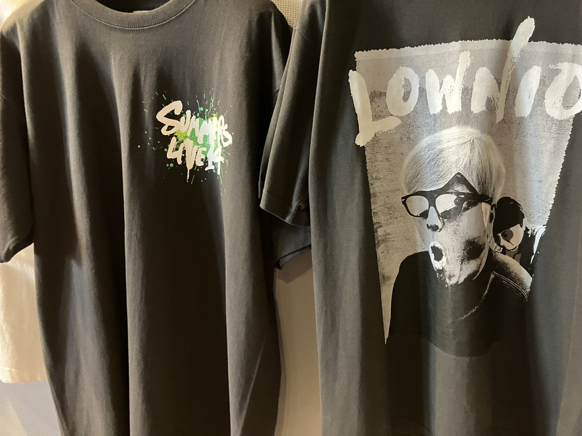 新品 さまぁ～ずライブ14 ローニオ ロックTシャツ XLサイズ ローニオTシャツカッコいい！ 会場ではすぐ売り切れだったからみんな