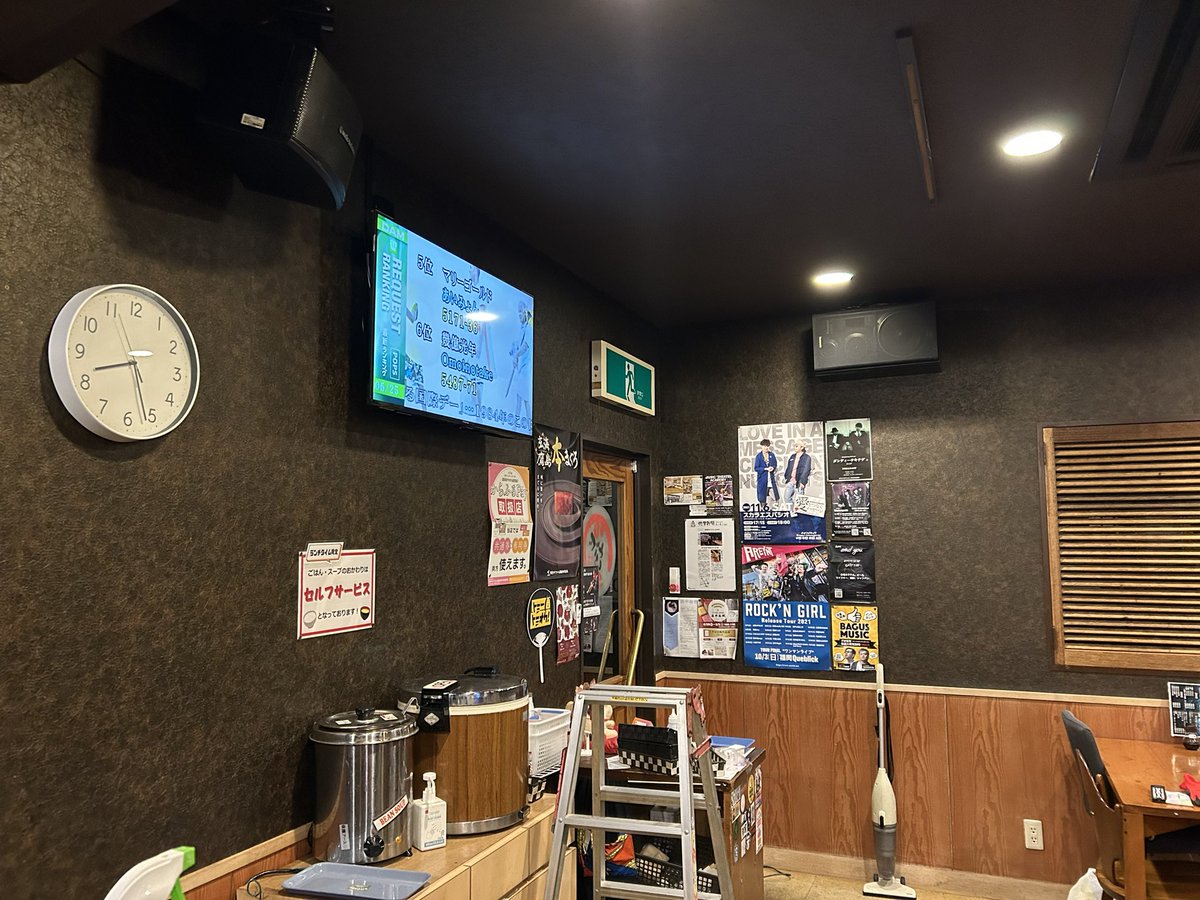 yugucom1129's tweet photo. 営業形態変更の色々な準備で今週はランチ営業を閉めてさせて頂いてます💦
それとありがたい事にたくさんのお客様に来店頂いてる為、まだまだスタッフを募集しております💪
料理、音楽、エンタメに興味がある方や将来の夢や野心がある方。
一緒に働いてみませんか？
是非ゆぐどらしると出会って下さい😊 https://t.co/0B6hUQl0xW