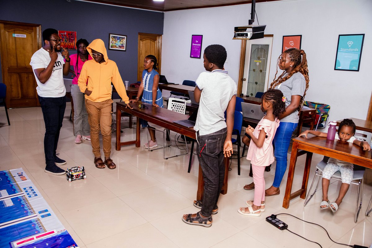 Pictures  from our last Introduction to Robotics Class.

Are you interested in Robotics? 
Then join our exciting weekend robotics classes and ignite your passion for innovation. 

Call 0556569386 or register with the link below

ctntechafrica.com/event-details/…