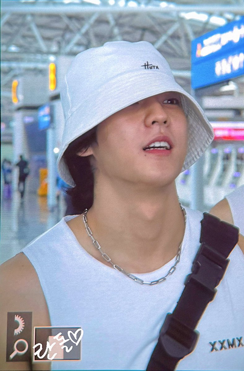 란돌 tweet media