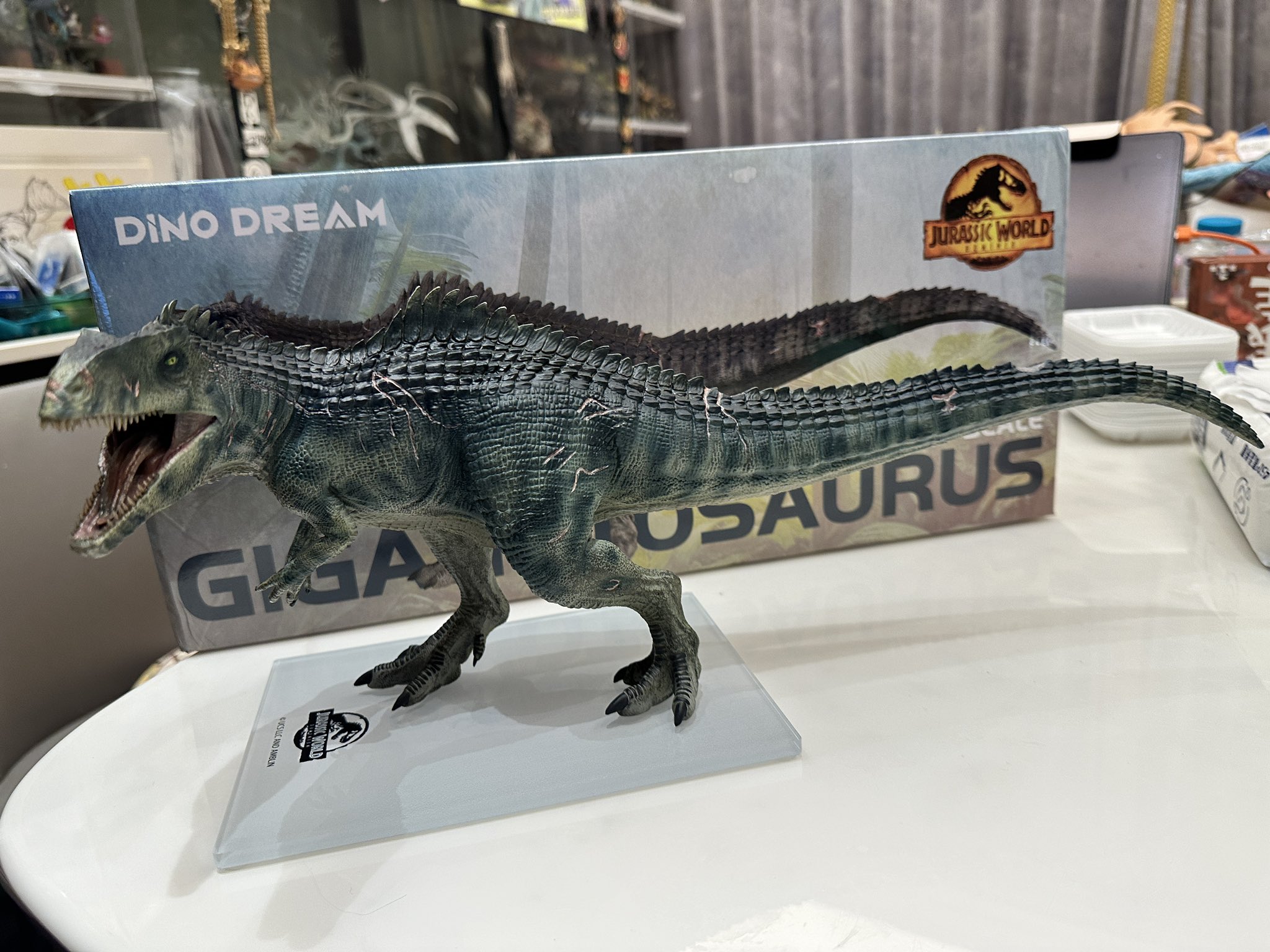 DINO DREAM 限定版 ギガノトサウルス Amazon.co.jp: DINO DREAM 1/30 サイズ ギガノトサウルス 限定版