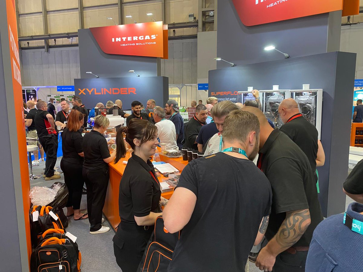 Intergasheating's tweet photo. What a great day yesterday at #installerlive. We are looking forward to seeing you today and taking you through our new products. Our superheroes visited us yesterday - ask them about our products.
See you all very soon! https://t.co/Oh1p0RHKm9