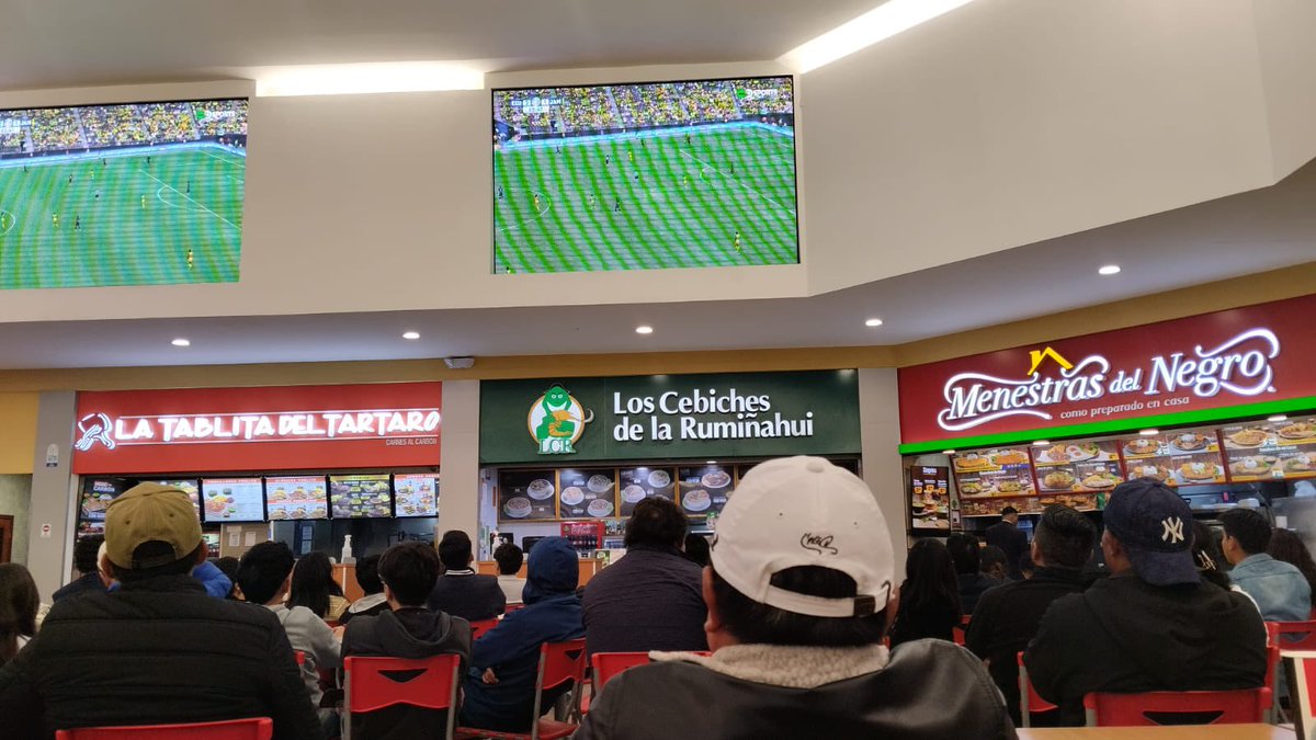 NotiRio46542's tweet photo. #Deporte
La Tri este miércoles 26 de junio le ganó por 3-1 a Jamaica en el Allegiant Stadium de Las Vegas (Nevada) para relanzarse en el grupo B de la Copa América 2024.
#Ecuador
#CopaAmérica
#riobambeños https://t.co/Qb18VwROTP