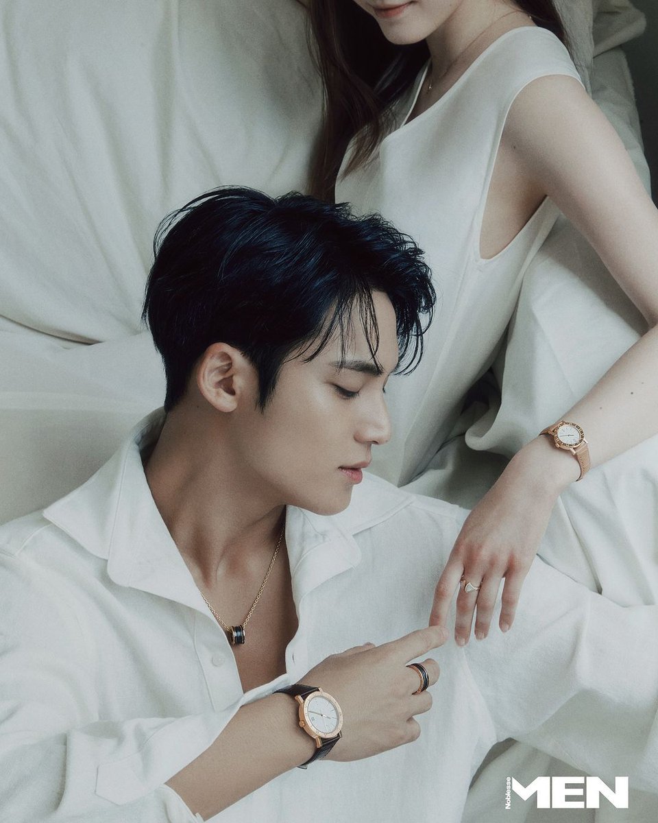 SEVENTEEN's #Mingyu looks so gorgeous in latest photoshoot for bvlgari x men noblesse..👏📸✨💫🌟🔥👑💙🤍

#bvlgari #BvlgariWatches
#SEVENTEEN