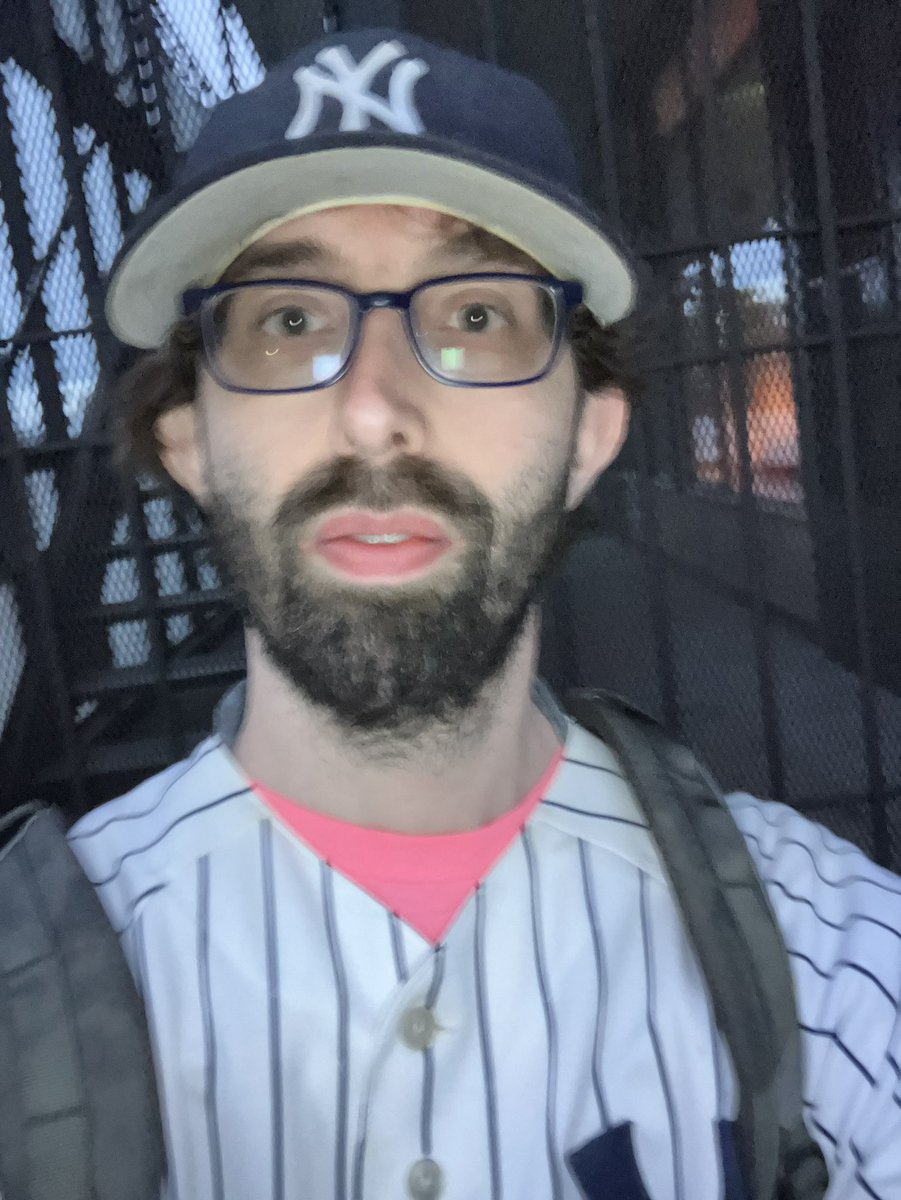 Even people in Seattle are sad the Yankees lost(fuck the haters doing my walk of shame loud &amp; proud)
NYY/NYM Subway Serious