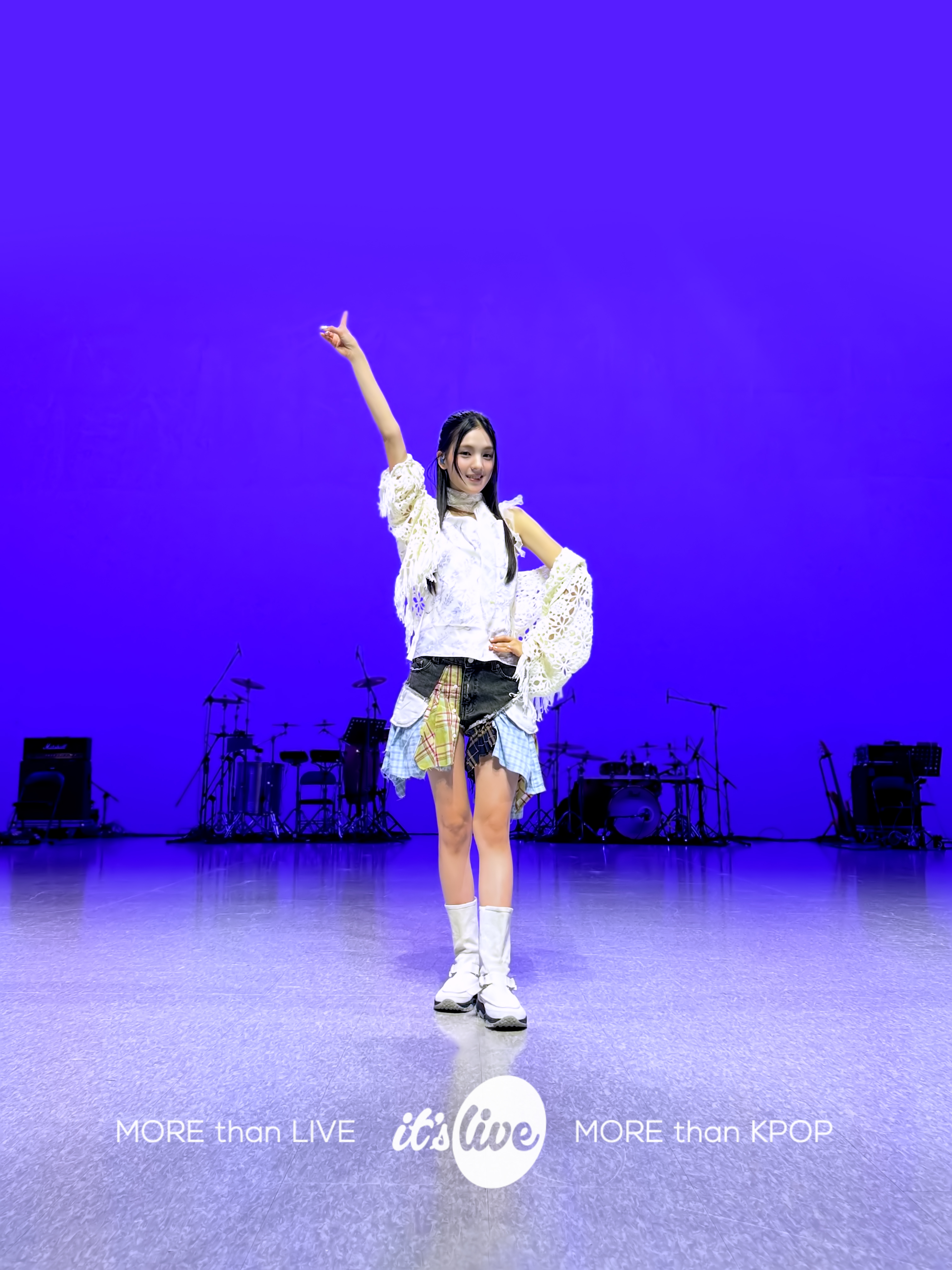 GRDd5O7aQAAlvSK?format=jpg&name=4096x4096