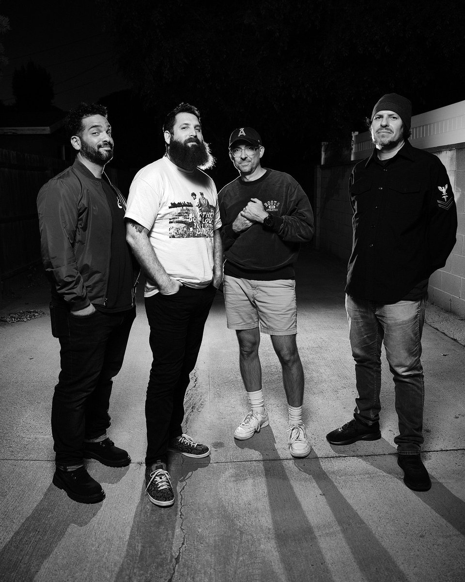 Decent Times tweet media