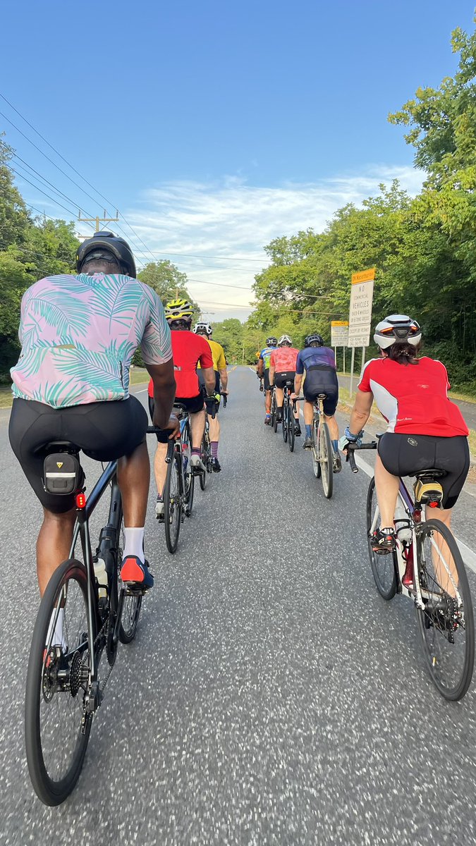 randomduck's tweet photo. Didn’t plan on an 82 mile biking day. It happened anyway in two rides, morning and evening. No regrets.
.
#bikeDC #PlayingBikes #RadlerLife #BeTheBright #ShakeTheDust https://t.co/m5Dqx5N9Bf