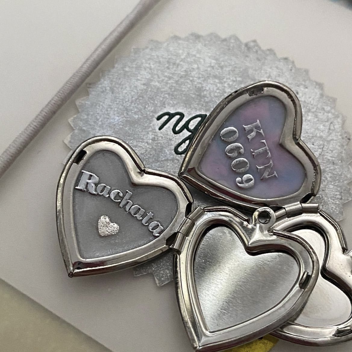 PRE ORDER GINNIEYOUR | INA GO

locket keychain / 135k, dp 115k
locket necklace / 150k, dp 130k

౨ৎ˚ inc ems tax
౨ৎ˚ end: july 10, 2024

limited slot (30 only)

dm format order (on reply) to order

📍Jateng