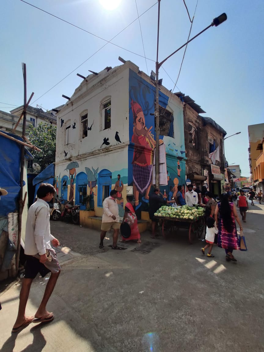 ✨ Remembering Mandvi Gully ✨

3 years ago, our Placemaking Initiative transformed this space into a vibrant community hub with murals by Koli artists Sairaj Shigwan &amp; Rujvi Sankpal. Though it's now gone, its impact lives on. Change is constant in Mumbai, but the value remains.