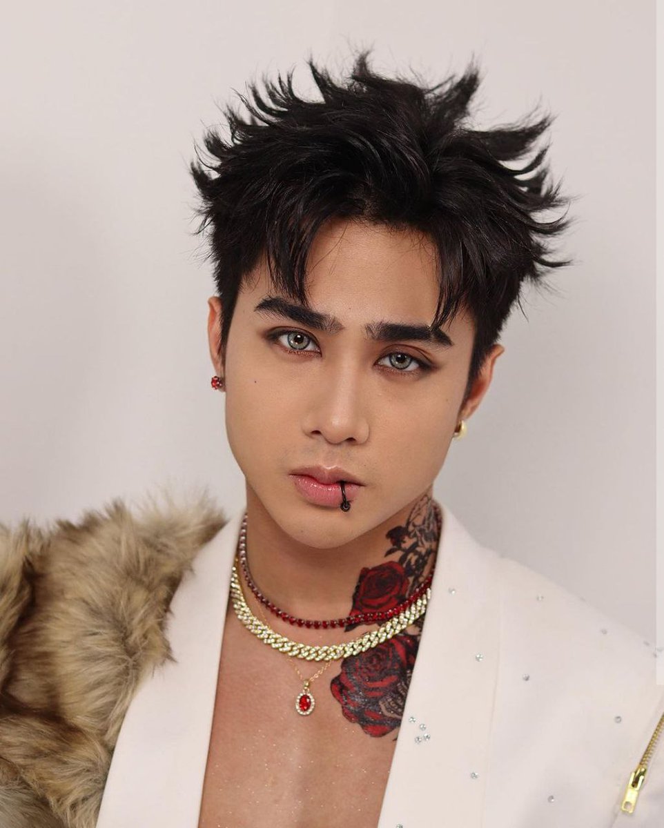 its_namiiiii's tweet photo. Lip ring and tats it's JoKen coded y'all. https://t.co/N3kHRmHyPy