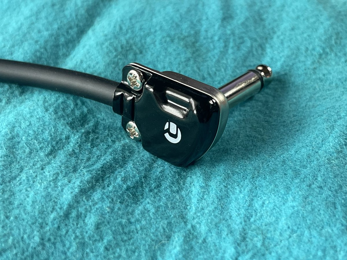 r_diner_sounds's tweet image. R頭文字のブランド無条件で好きになっちゃう😂

#REAN #パッチケーブル #MOGAMI2524