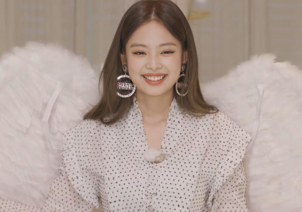 cinnapocket's tweet image. 𝙷ey 𝐭ú, #𝒘𝒐𝒍𝒇eyꕤ𝑖𝑠后退! ♡💭 𝙰sí que me alisté para disfrutar del regreso de nuestra #𝒏𝒂𝒏𝒂ᡣ𐭩𝑞𝑢𝑒𝑒𝑛 𝐜ómo tiene que ser y o𝐣𝕚to porque yo recordaré éste #𝟚𝟞·𝟘𝟞୧𝒅a𝒕e 🛍️✿❦ 𝐜ómo el mejor de todos, 𝐥e deseo lo mejor a la ange𝐥𝕚ta más 𝐜üte del día.