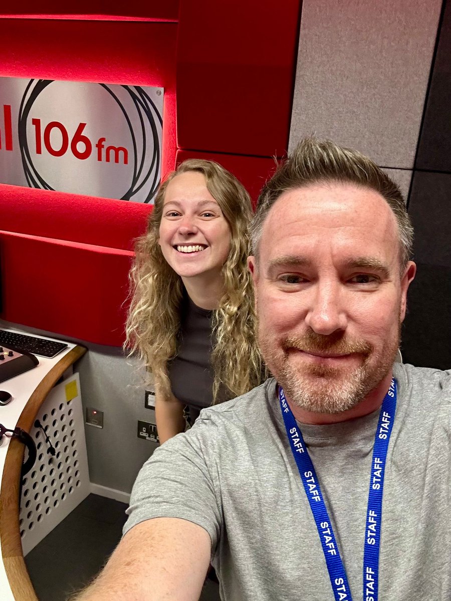 What a duo for your breakfast shift on <a href="/originalfm/">Original 106 Aberdeen</a> this morning! ✌🏻 

<a href="/Peteskii/">Pete McIntosh</a>