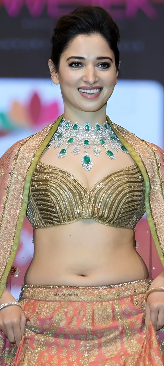 GRDo0_da0AAVe3_?format=jpg&name=medium