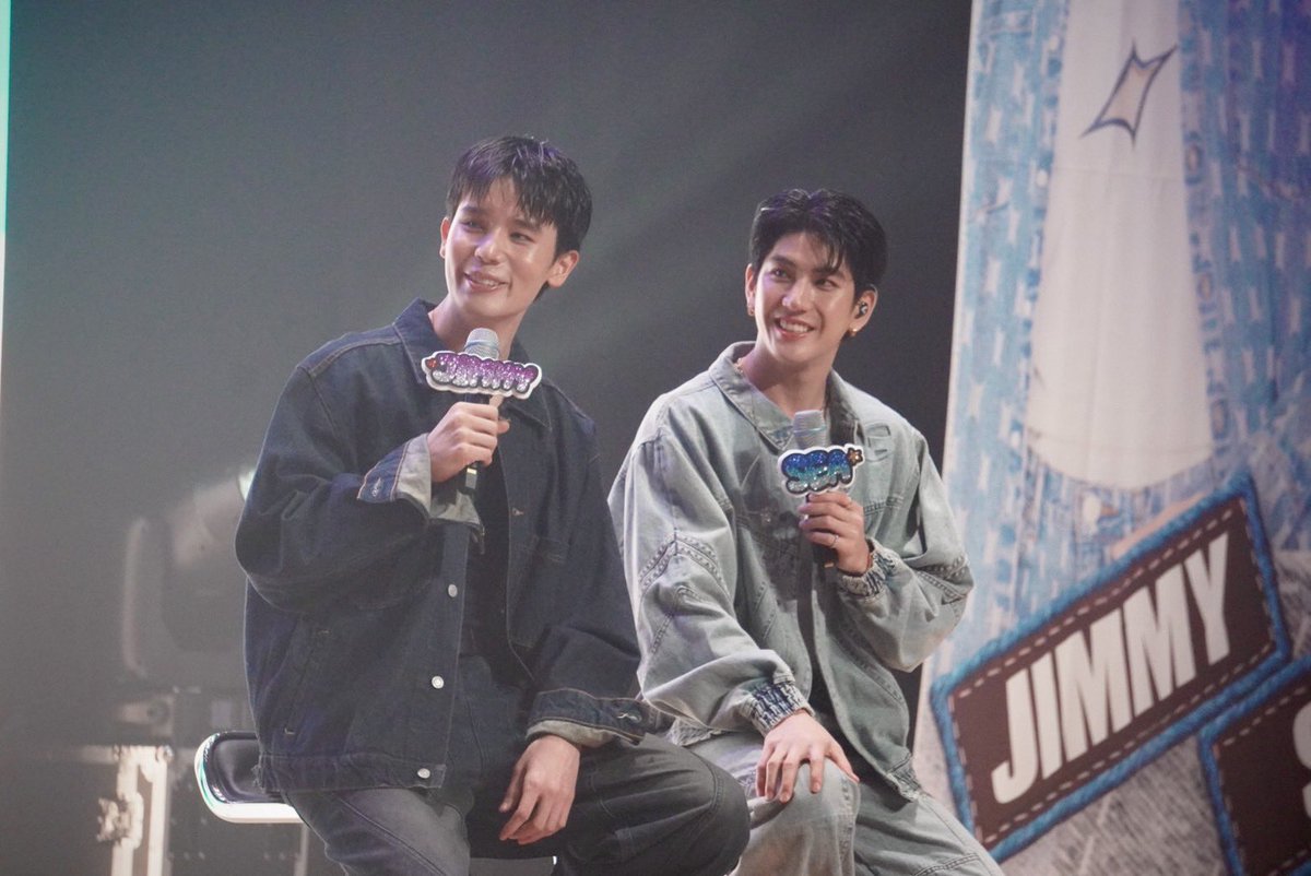 Rabbit_LOVEBEAM's tweet photo. 🇰🇷 GMMTV FANDAY 11 IN SEOUL
🗓️  2024. 06. 22
⏰ 공연 시간 낮 12시 30분
📍서울 구로구민회관 대강당

JIMMYSEA SARANGHAEYO
#JimmySea #jimmyyjp #sea_tawinan 
#JSxFANDAY11inSeoul 
#OGJSFANDAYxSEOUL
#GMMTVFANDAY11 https://t.co/senhU44eRA