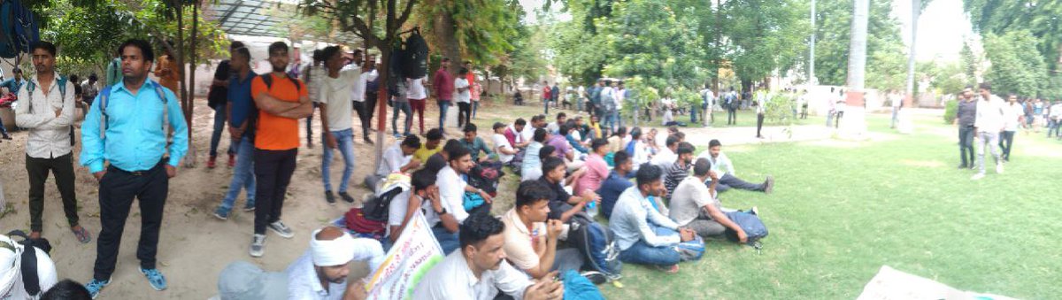 1ThinkBig's tweet photo. @AnilYadavmedia1 नमस्ते सर
आज नवनियुक्त लेखपालो की राजस्व परिषद कैसर बाग लखनऊ में सुप्रीम कोर्ट से मुक्ति दिलाने हेतु प्रार्थना सभा (धारण) है...
कृपया मीडिया हमारा सहयोग करे 🙏🙏🙏🙏 https://t.co/UhXAQ0b6Cm