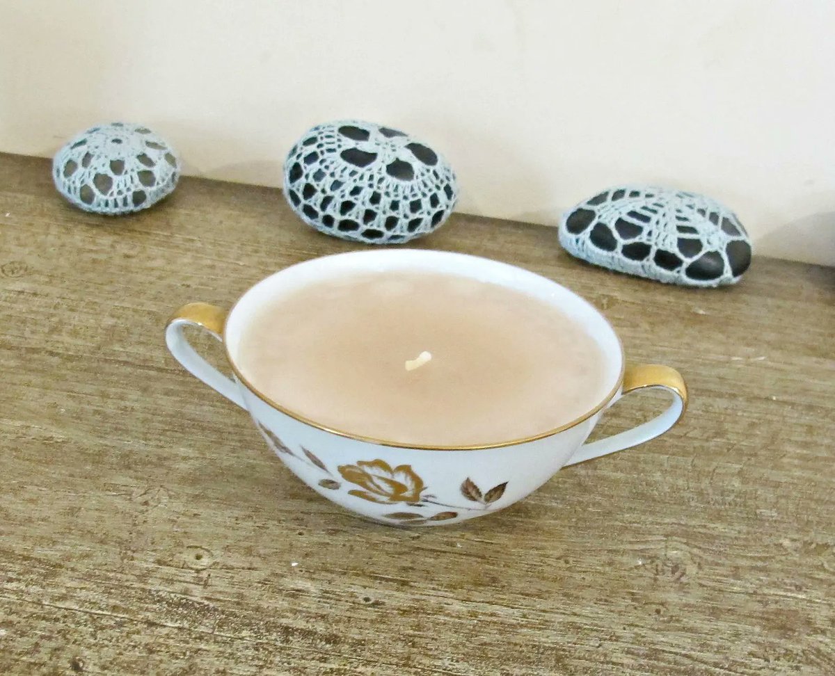 dspdavey's tweet image. Go on, pamper yourself! Light a scented candle, run a luxurious bath, and read your a good book for some me time.
domumvindemia.etsy.com/listing/168212…

#scentedcandles #containercandles #floraldecor #vintagedecor
facebook.com/DomumVindemia/