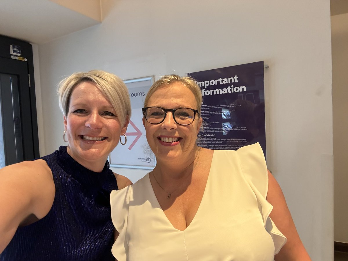 Rosalyn Little tweet media